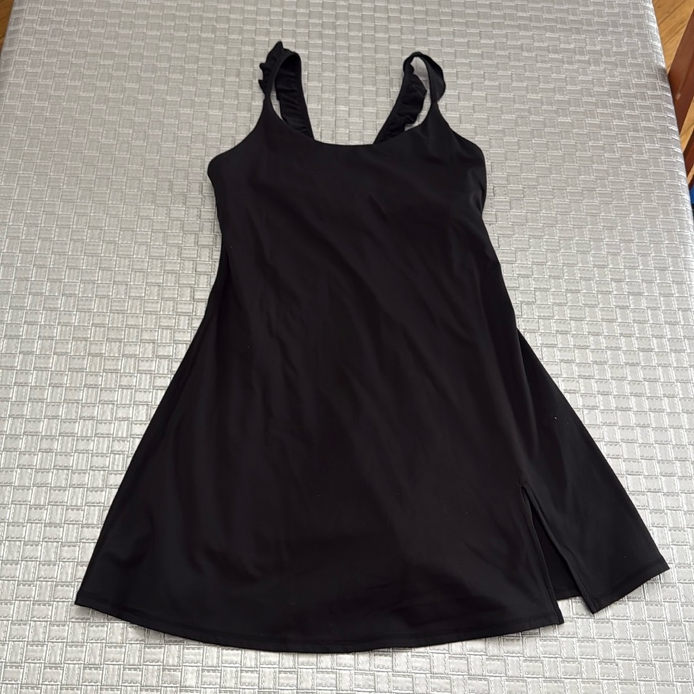 Black athletic dress size medium